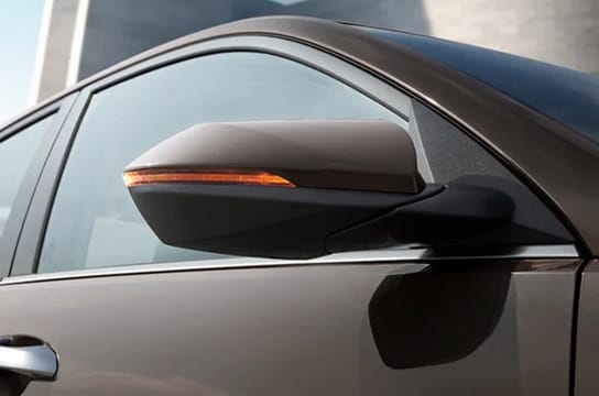 Rétroviseurs extérieurs et indicateurs de clignotants